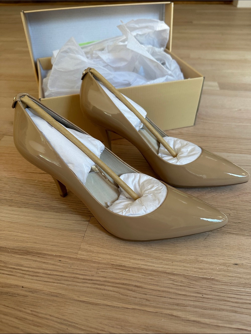 Michael Kors Beige Patent Pointed-Toe Heels